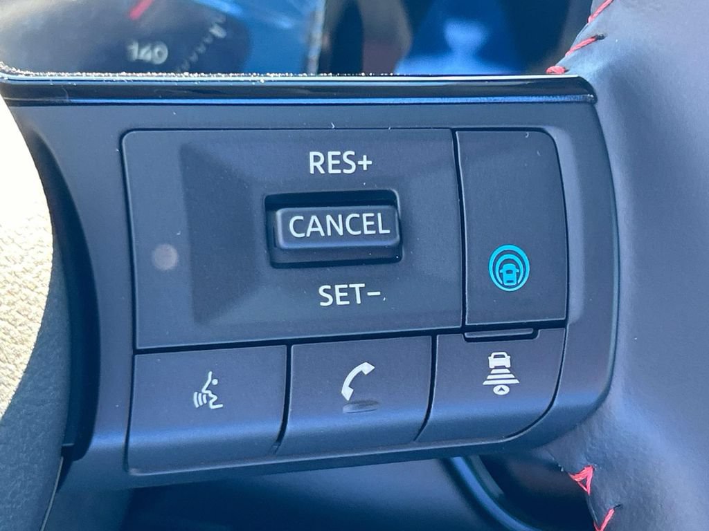 New 2026 Nissan Kicks SR w/ Cold Weather Package AWD/4WD image 24