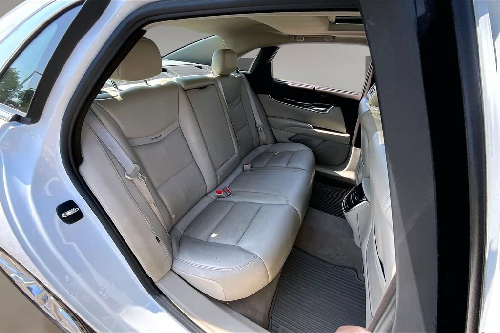 Used 2016 Cadillac XTS Premium FWD image 29