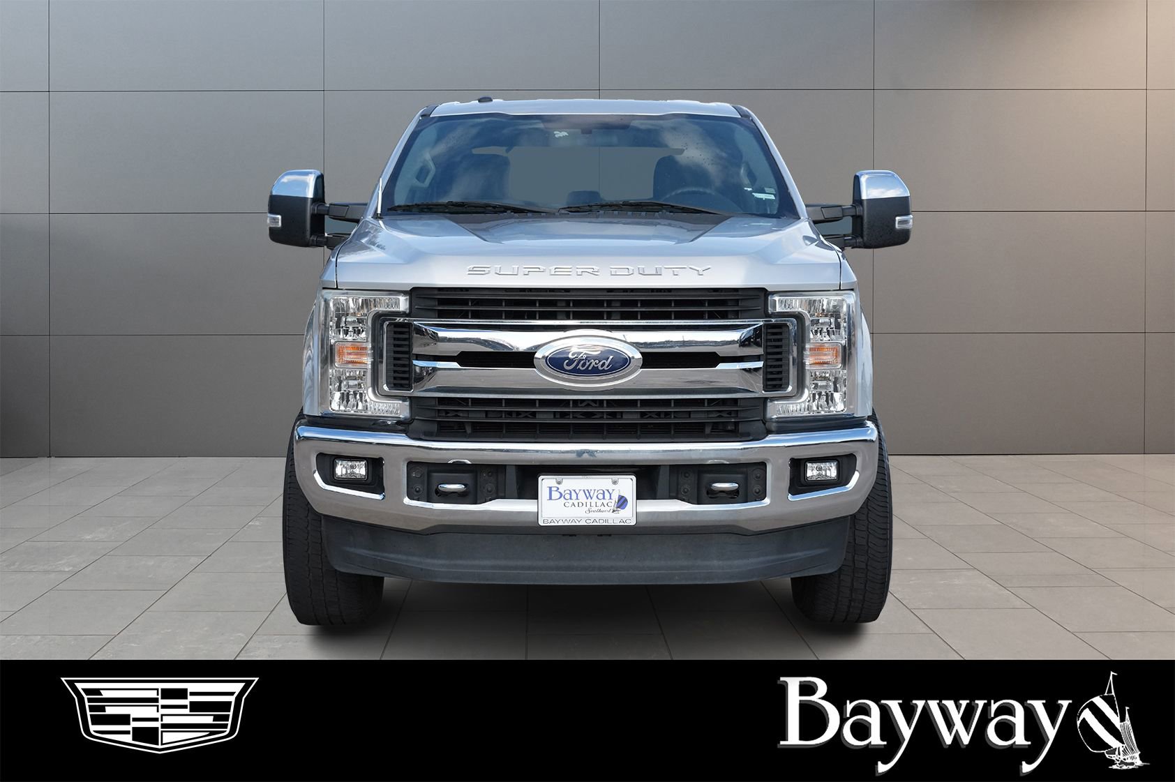 Used 2017 Ford F250 XLT w/ XLT Premium Package image 2