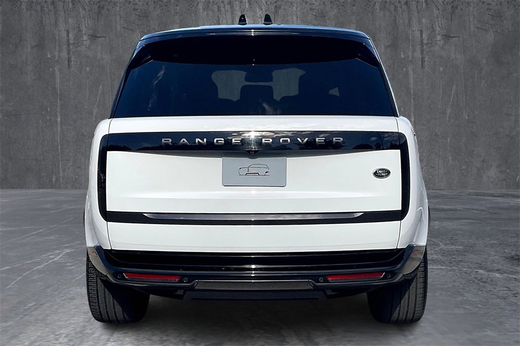 Used 2023 Land Rover Range Rover SE image 5
