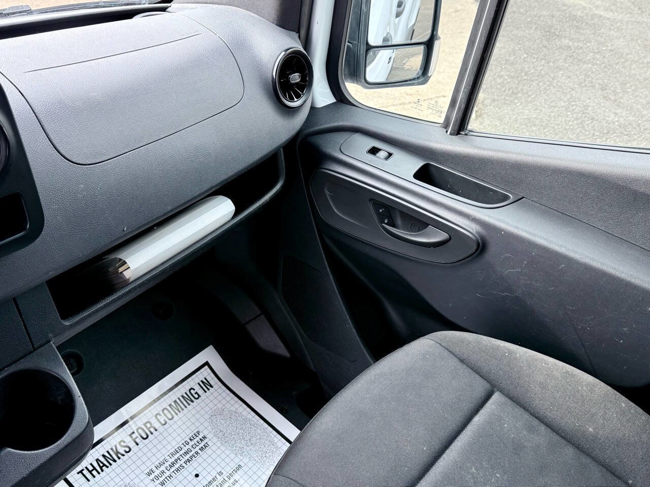 Used 2019 Freightliner Sprinter 2500 image 16