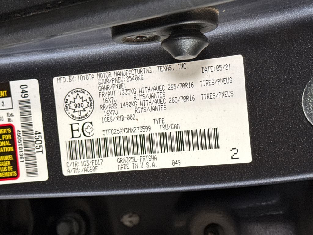 Used 2021 Toyota Tacoma TRD Sport AWD/4WD image 29
