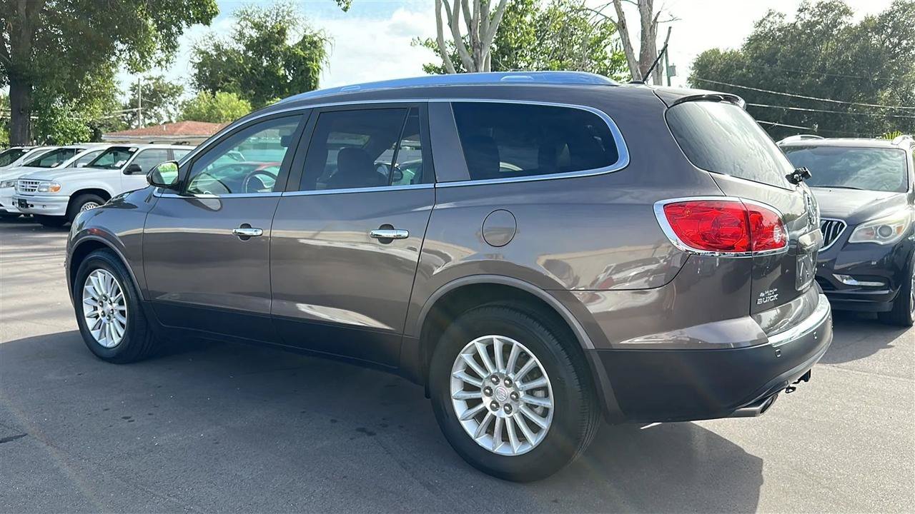 Used 2011 Buick Enclave CXL AWD/4WD image 10