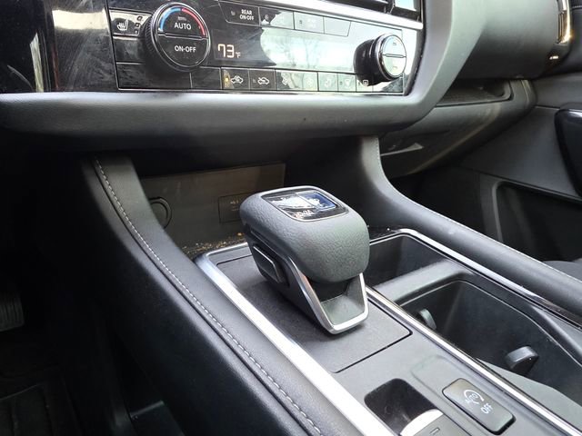 Used 2022 Nissan Pathfinder SV w/ SV Premium Package image 27