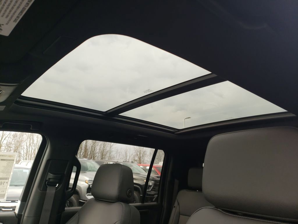 New 2026 Chevrolet Suburban Z71 w/ Comfort Package image 20
