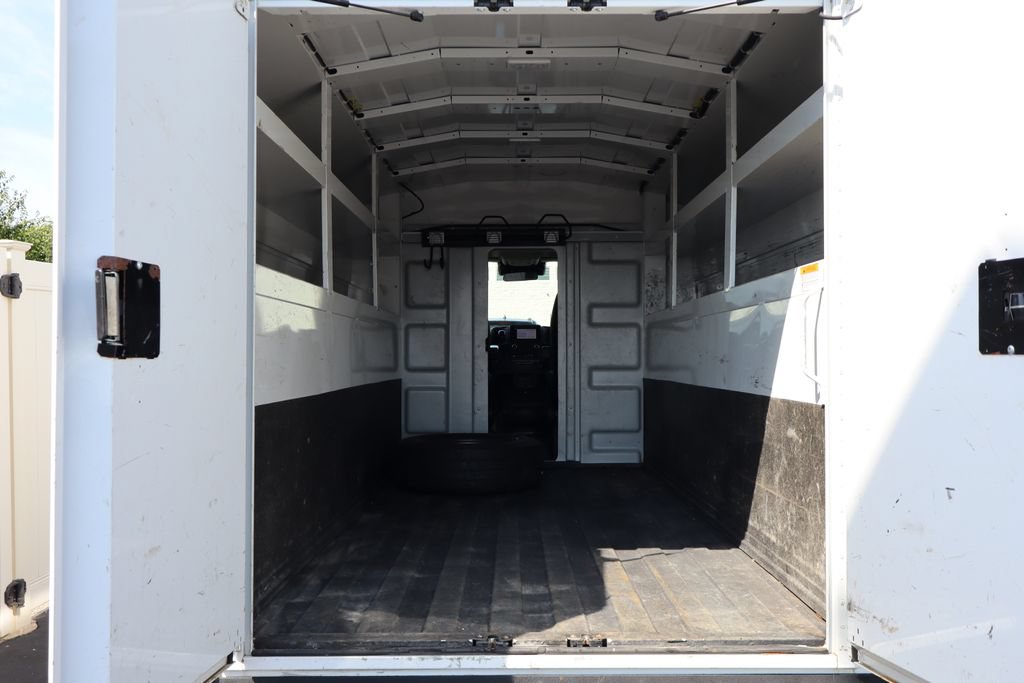 Used 2022 RAM ProMaster 3500 w/ Convenience Group FWD image 11