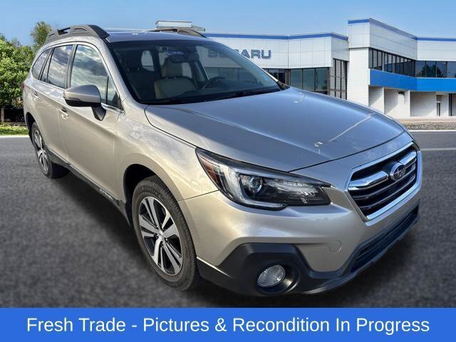 Used 2018 Subaru Outback 3.6R Limited AWD/4WD image 9