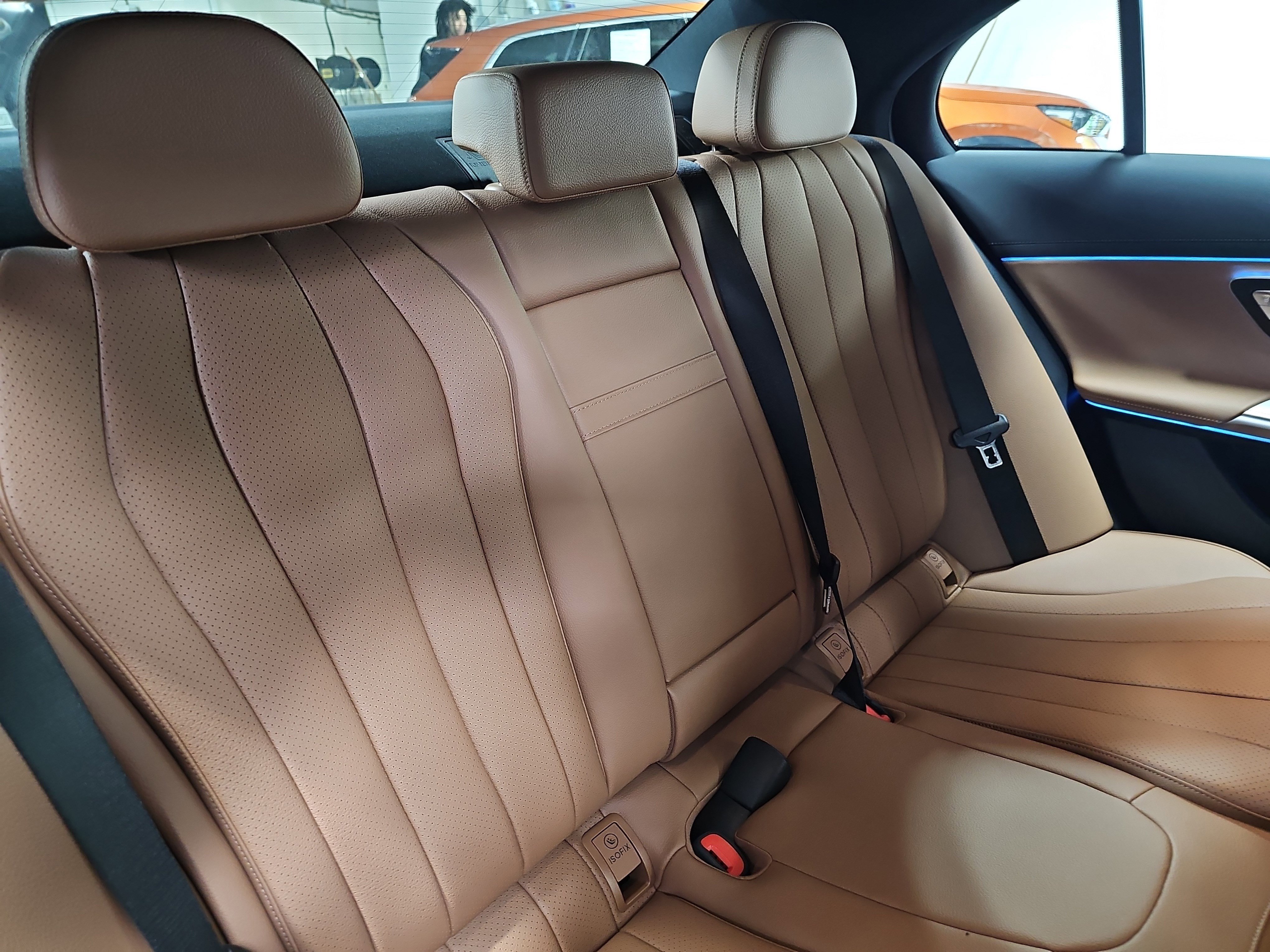 New 2026 Mercedes-Benz E 450 4MATIC Sedan image 12