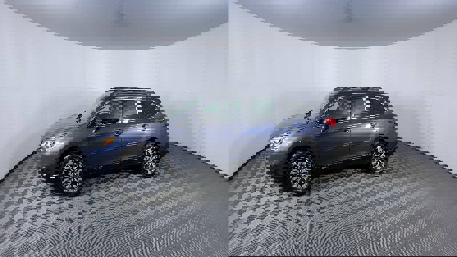 Used 2017 Subaru Outback 2.5i Limited image 4