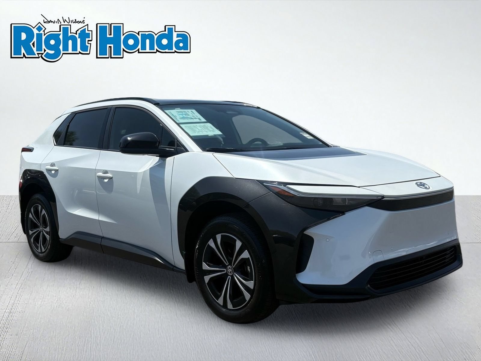 Used 2024 Toyota bZ4X FWD w/ Weather Package image 9