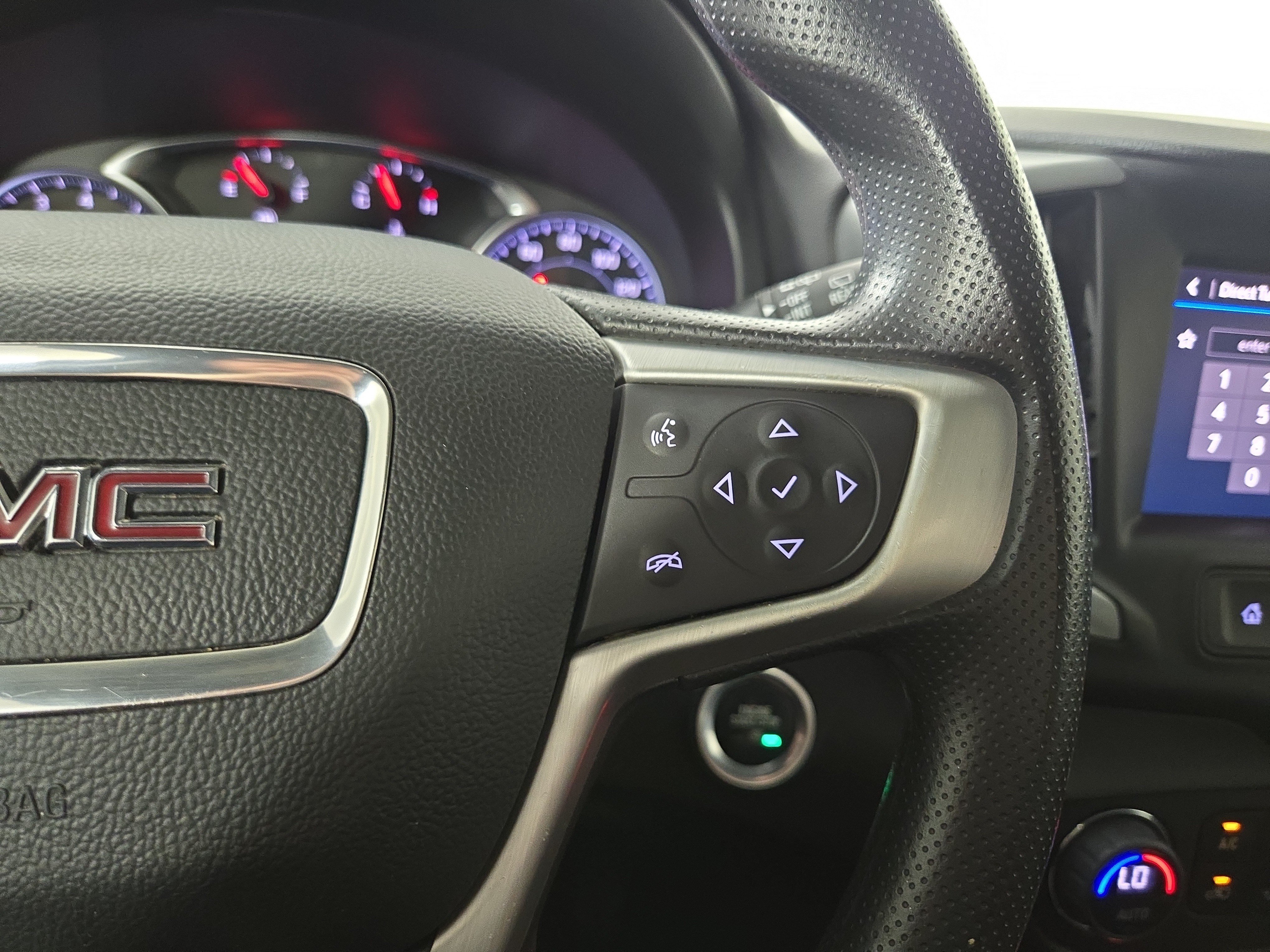 Certified 2024 GMC Terrain SLE w/ Driver Convenience Package FWD image 16