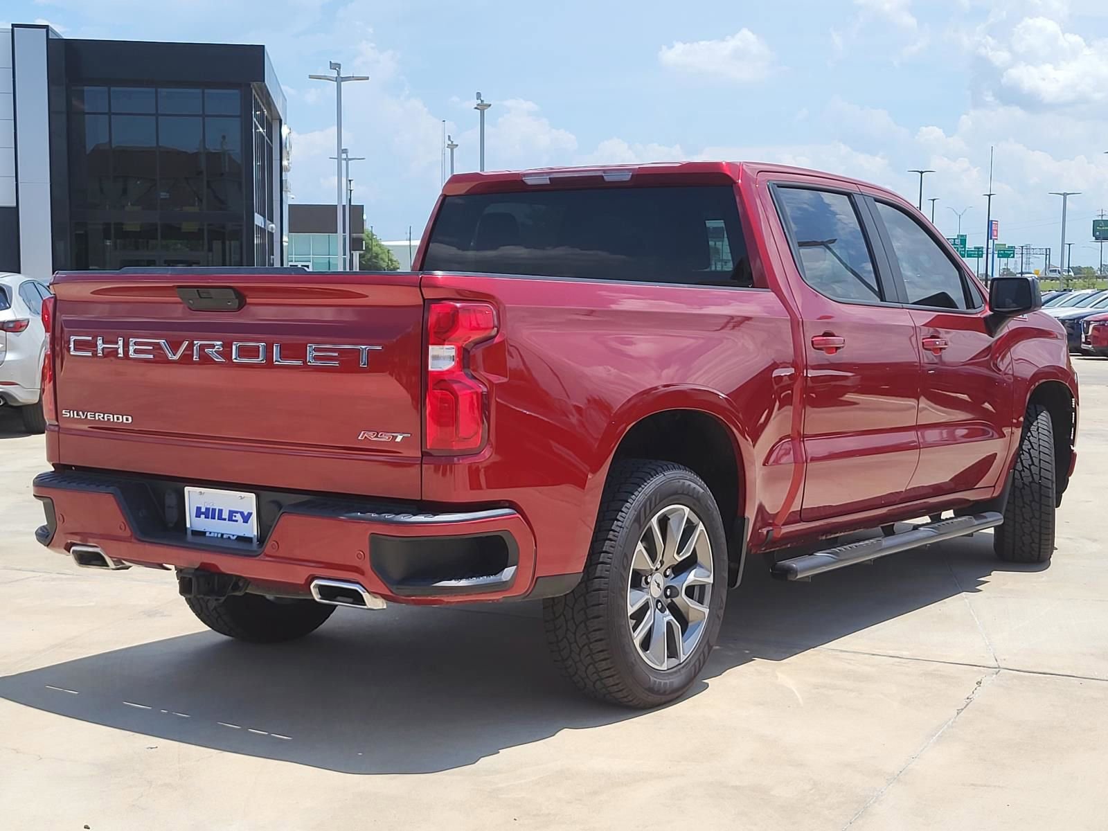 Used 2022 Chevrolet Silverado 1500 RST AWD/4WD image 4