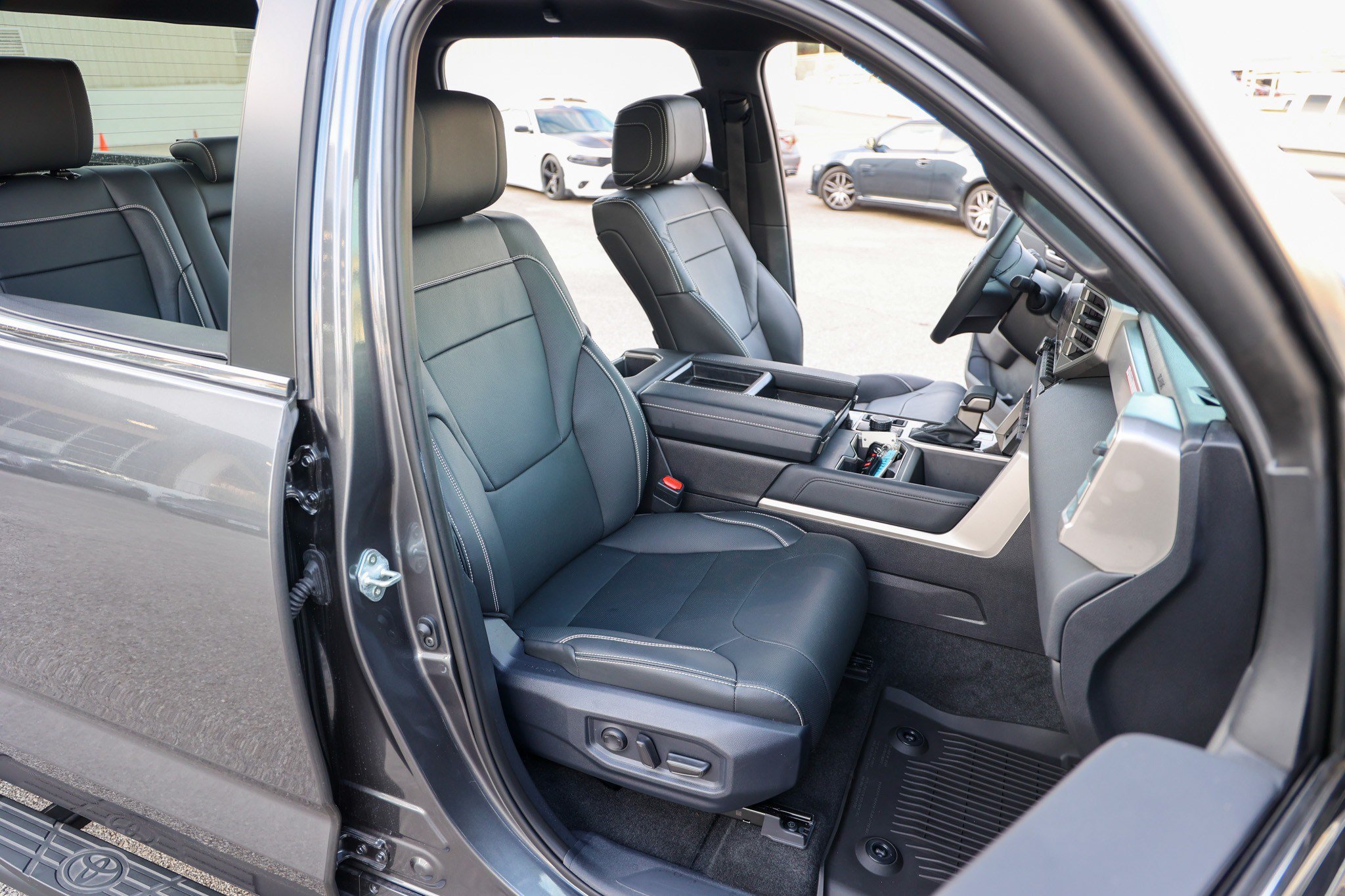 Certified 2026 Toyota Tundra Limited w/ Power Package AWD/4WD image 45