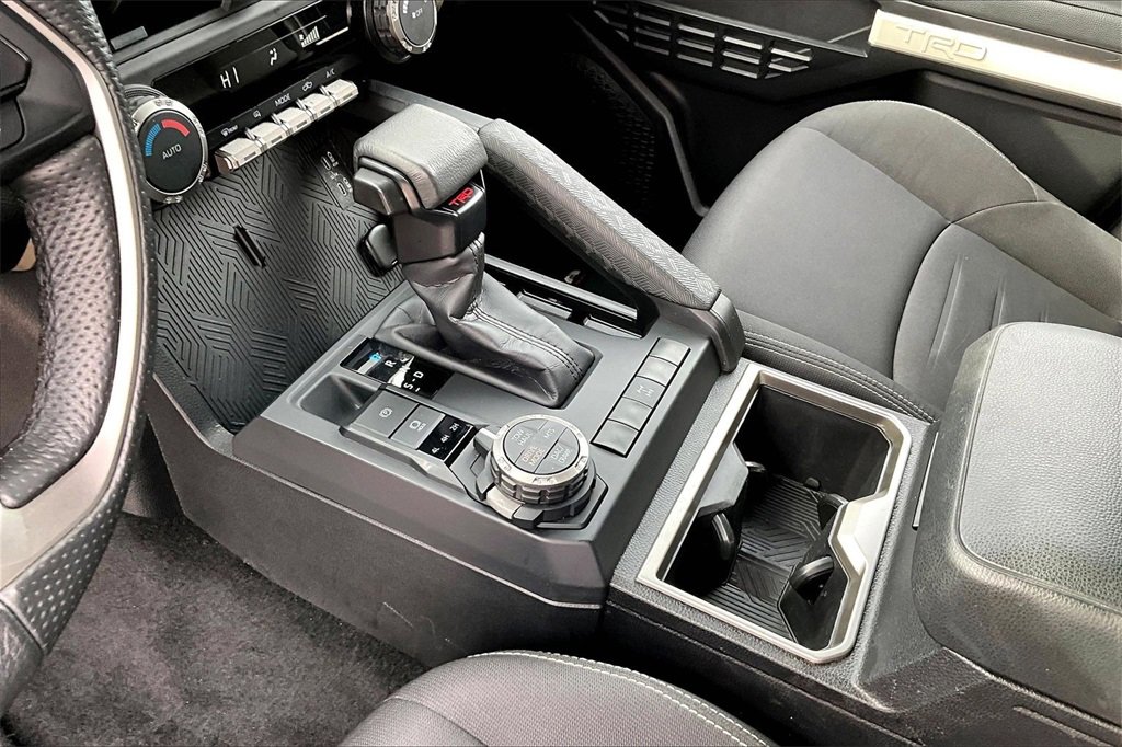 Used 2024 Toyota Tacoma TRD Off-Road image 15