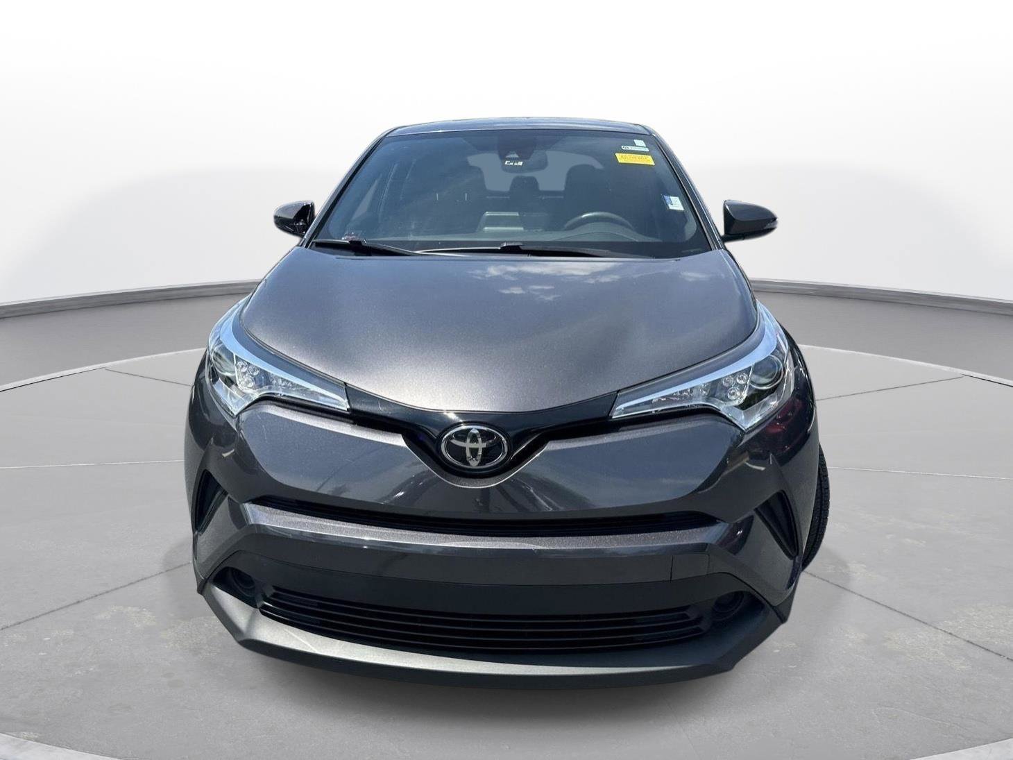 Used 2019 Toyota C-HR LE FWD image 3