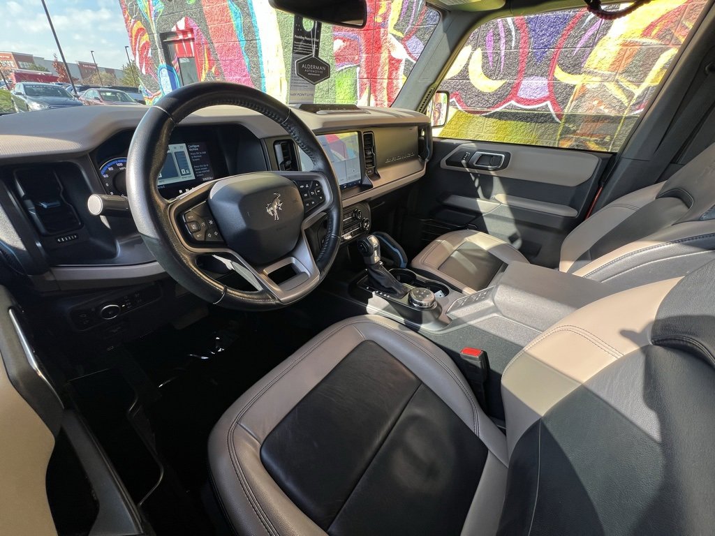 Used 2023 Ford Bronco Wildtrak image 16