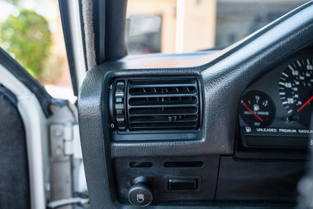 Used 1988 BMW M3 Coupe image 33