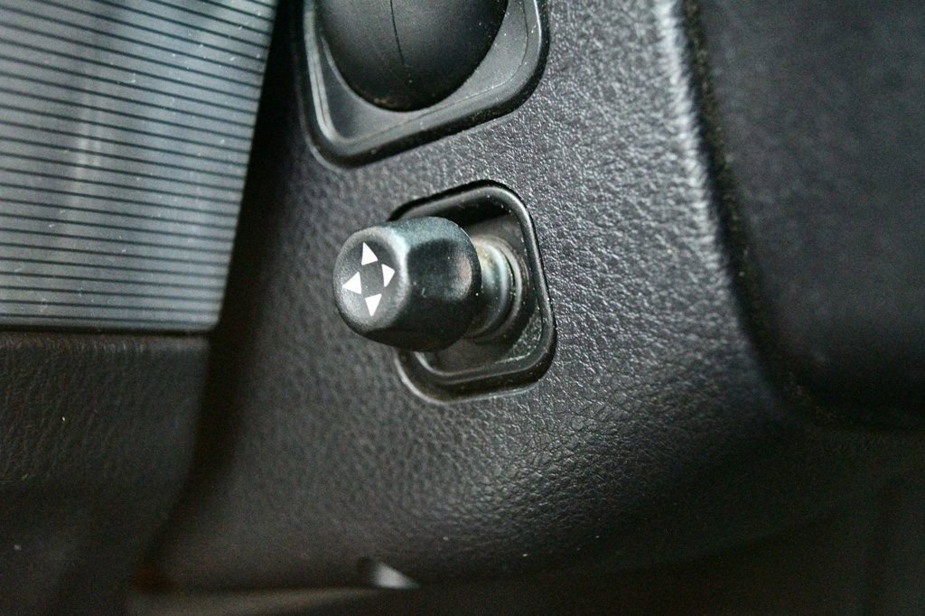 Used 2004 Ford Thunderbird RWD image 41