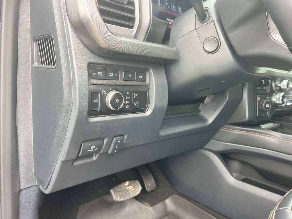 Used 2024 Ford F450 Platinum w/ FX4 Off-Road Package AWD/4WD image 38