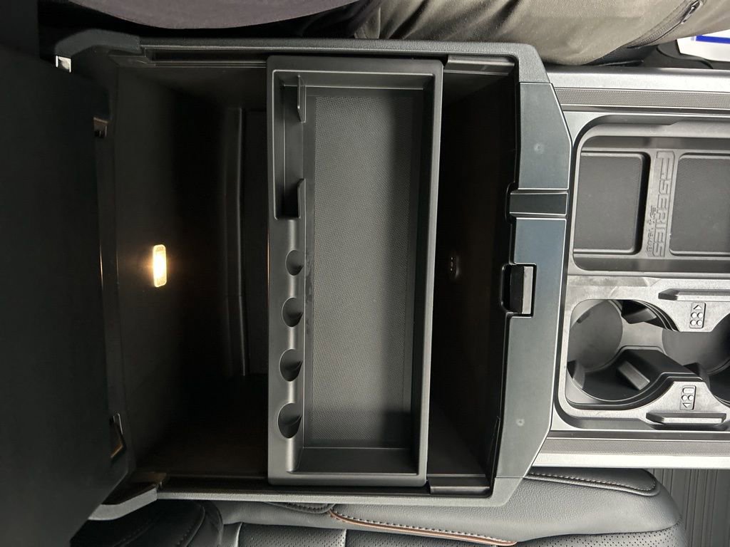 New 2026 Ford F350 Lariat w/ Black Appearance Package image 30