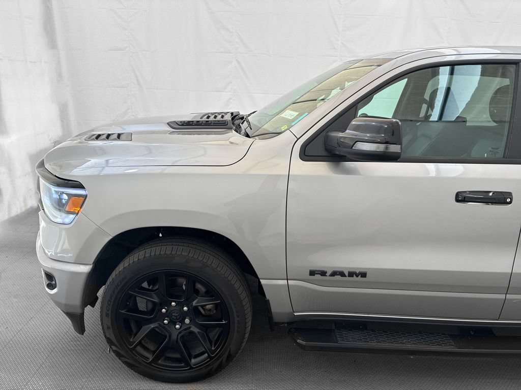 Used 2024 RAM 1500 Laramie AWD/4WD image 3
