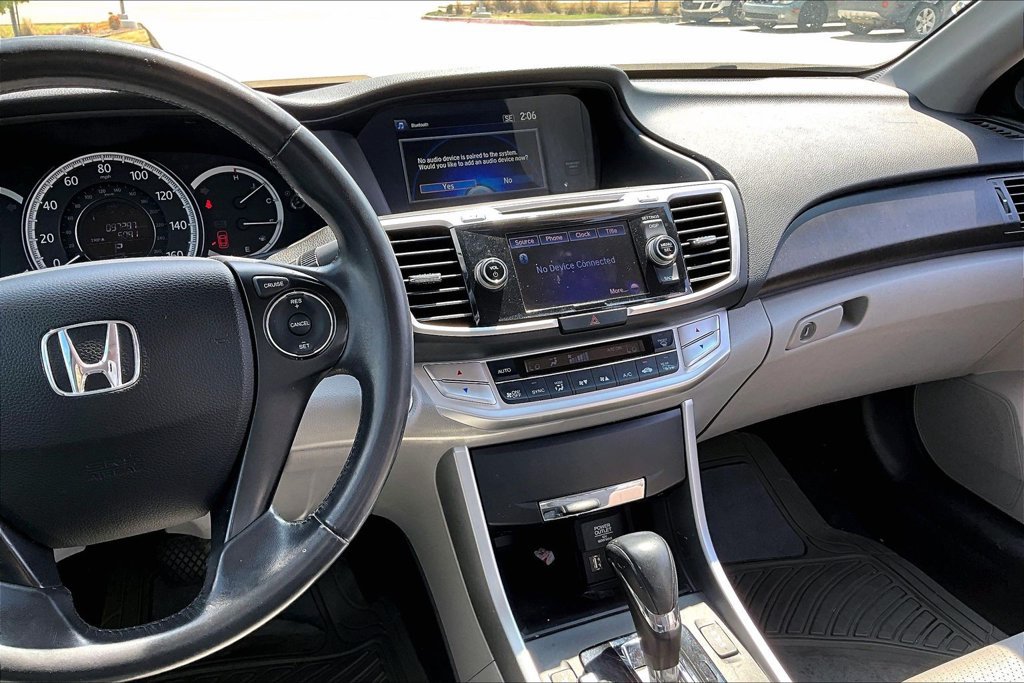 Used 2015 Honda Accord EX-L image 8