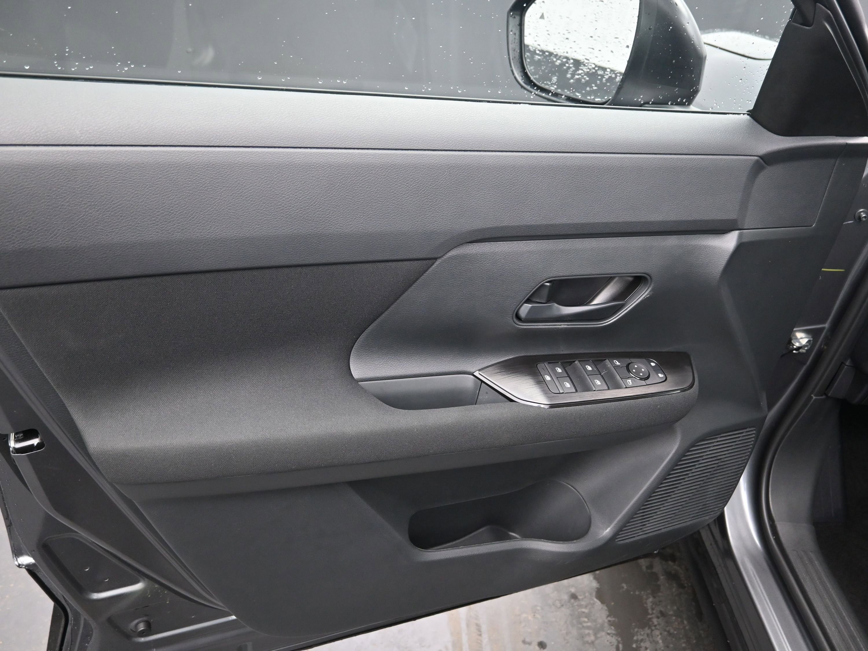 New 2026 Nissan Kicks S image 11