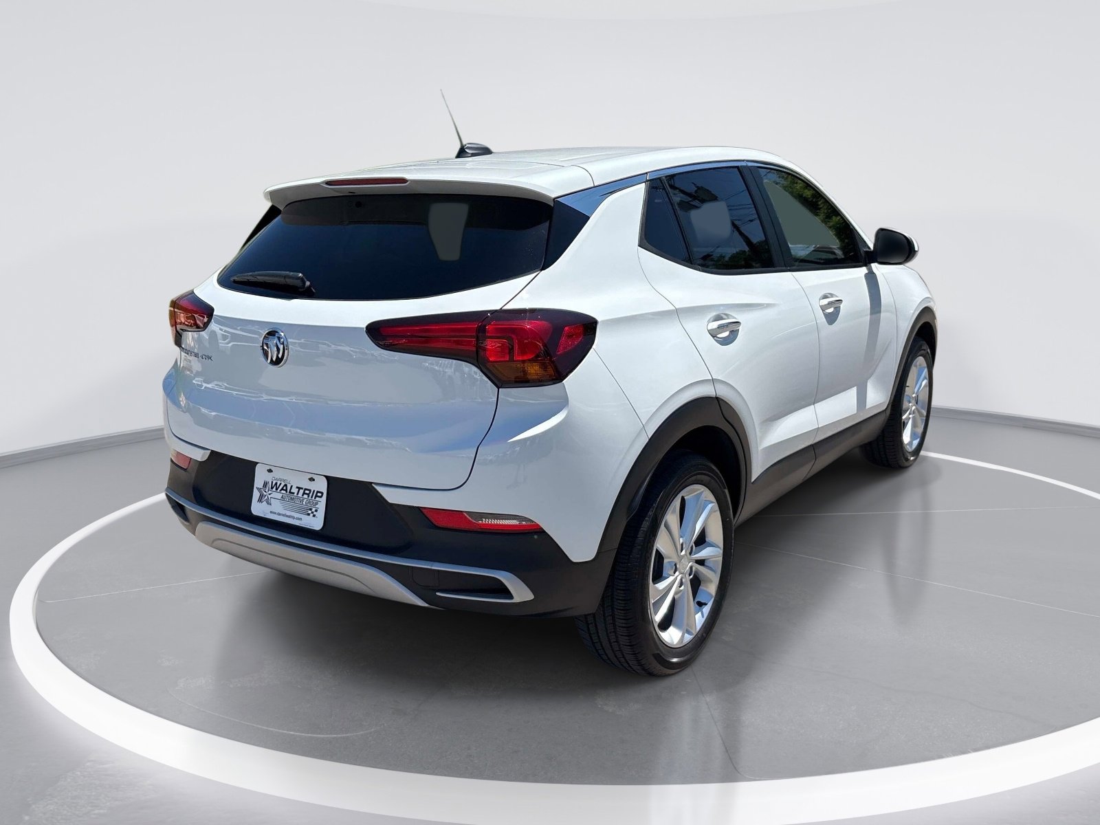 Used 2023 Buick Encore GX Preferred w/ Cold Weather Comfort Package FWD image 8