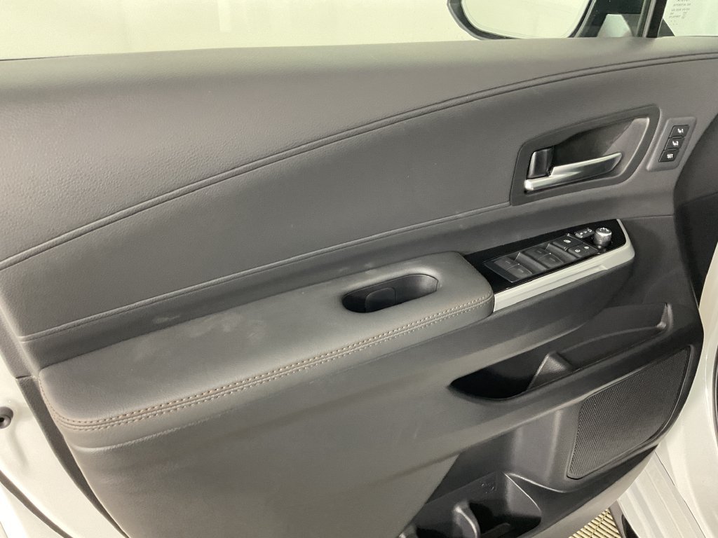 New 2026 Toyota Sienna Platinum AWD/4WD image 17