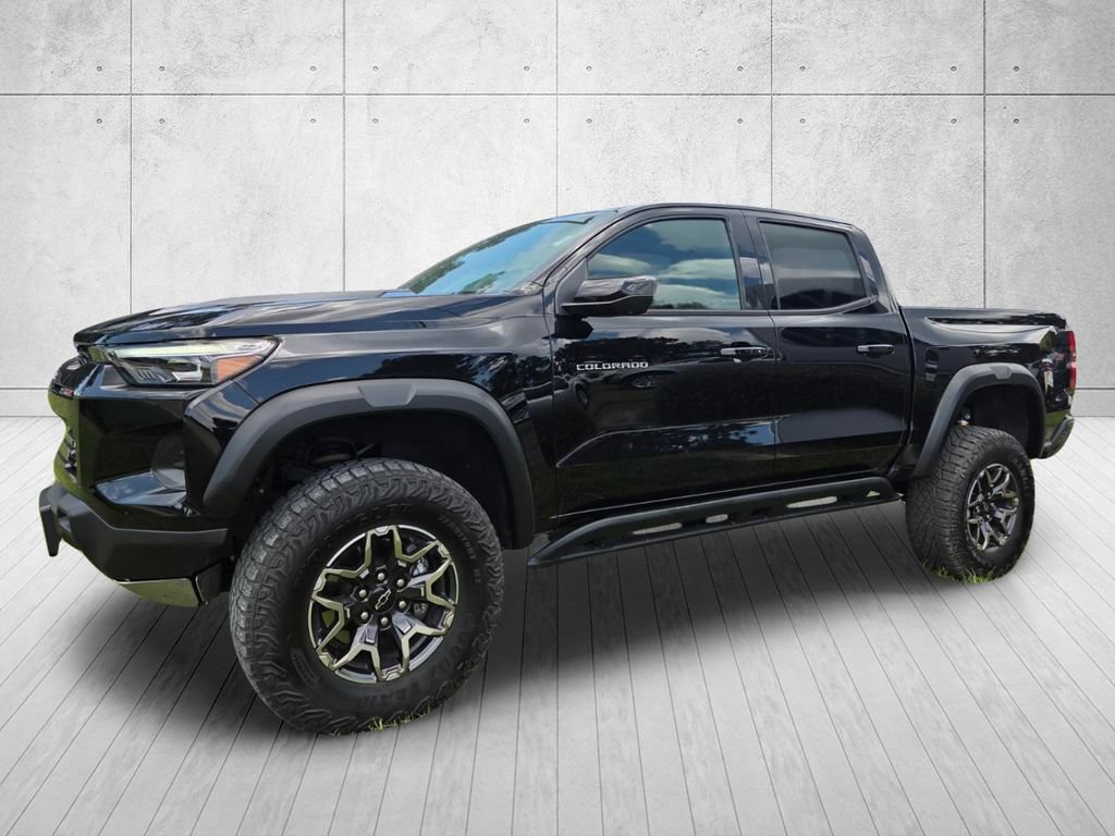 Used 2023 Chevrolet Colorado ZR2 w/ ZR2 Convenience Package III AWD/4WD image 1
