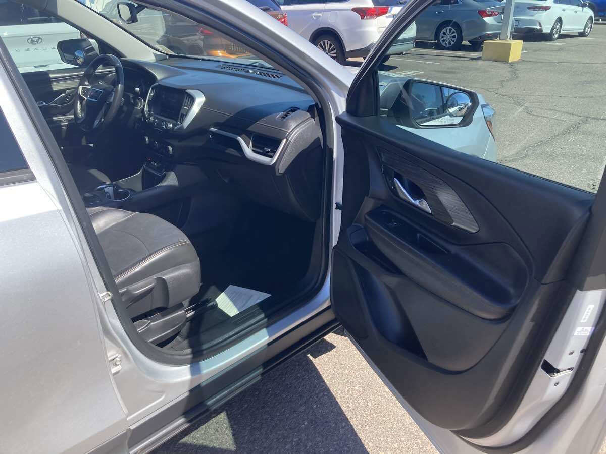 Used 2019 GMC Terrain SLT FWD image 10