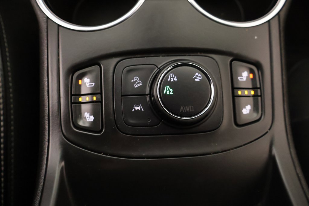 Used 2024 GMC Terrain SLT image 8