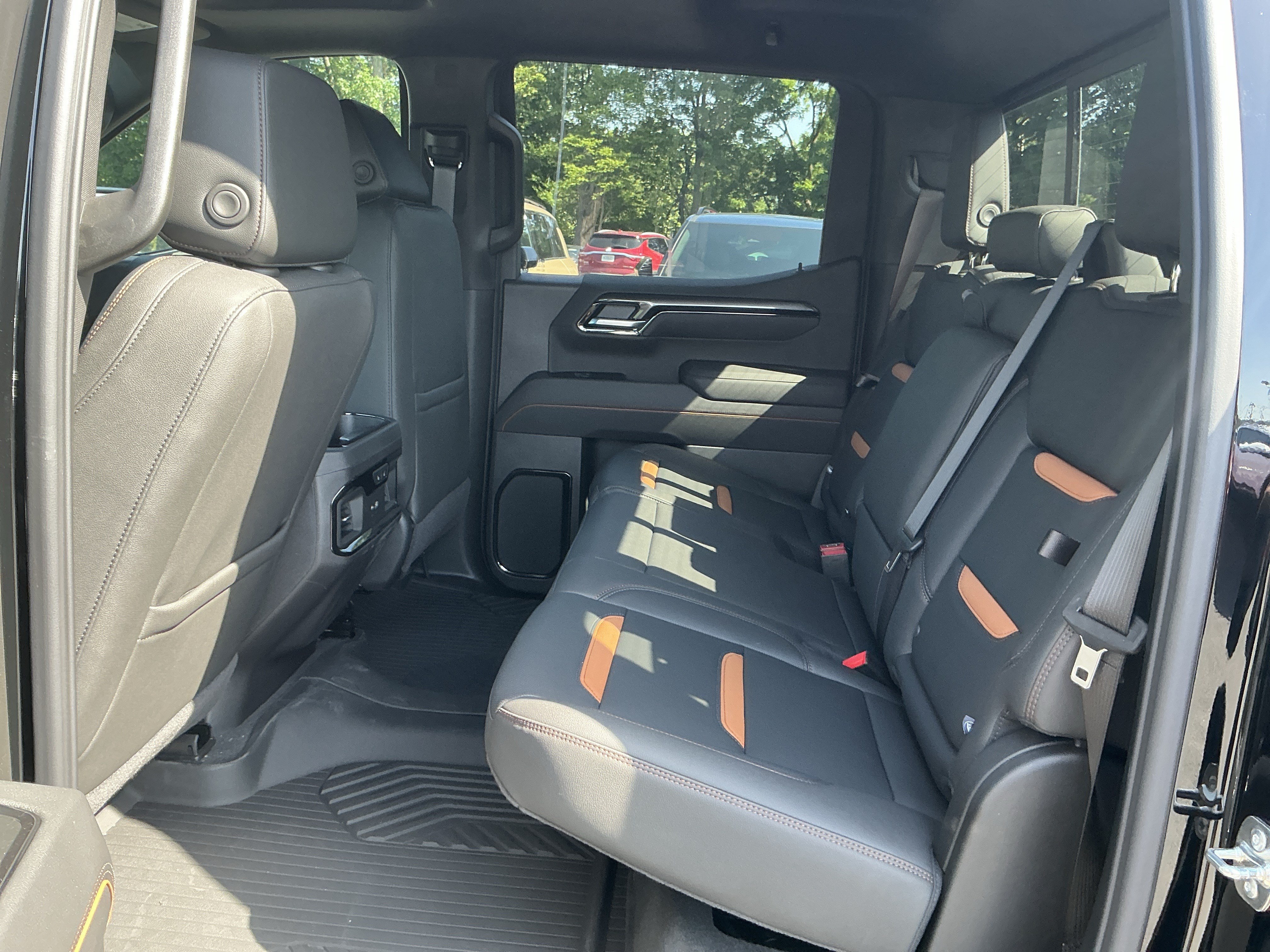 New 2026 GMC Sierra 1500 AT4 w/ AT4 Premium Package AWD/4WD image 7
