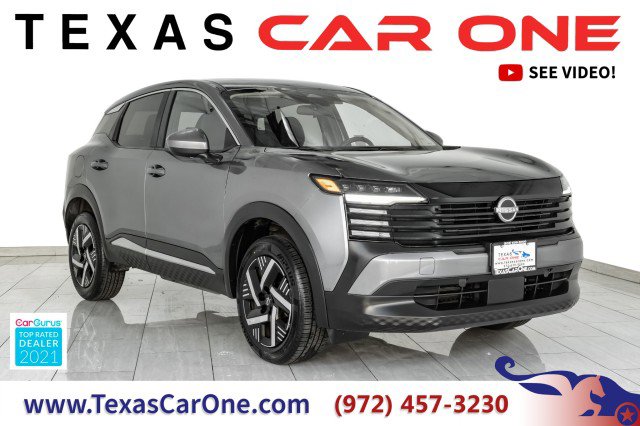 Used 2025 Nissan Kicks SV image 1