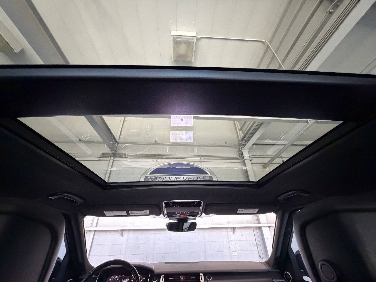 Used 2018 Land Rover Range Rover Sport HSE AWD/4WD image 37