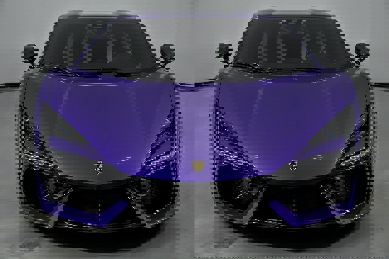 Used 2024 Lamborghini Revuelto image 3