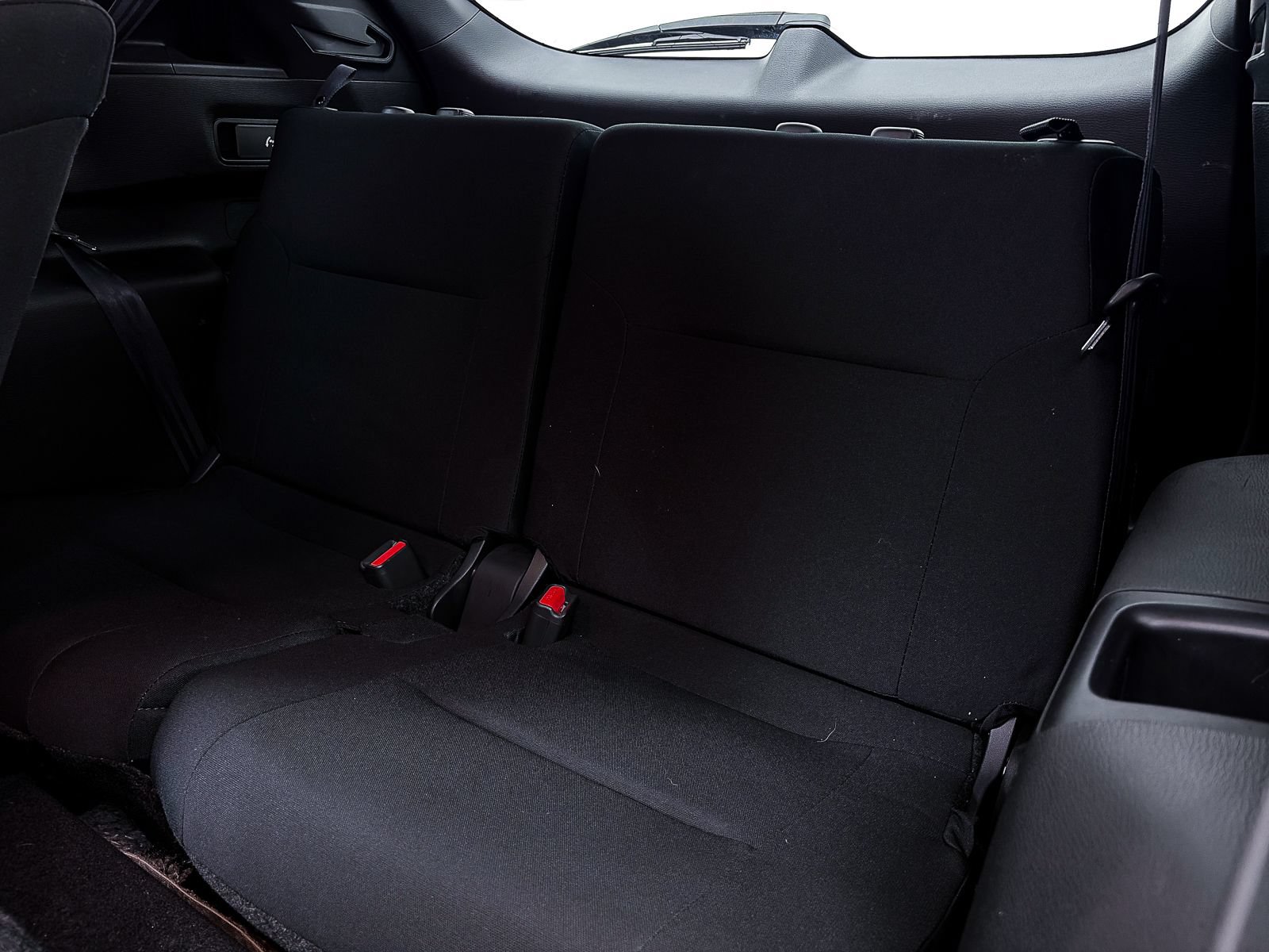 Used 2023 Mitsubishi Outlander ES FWD image 34