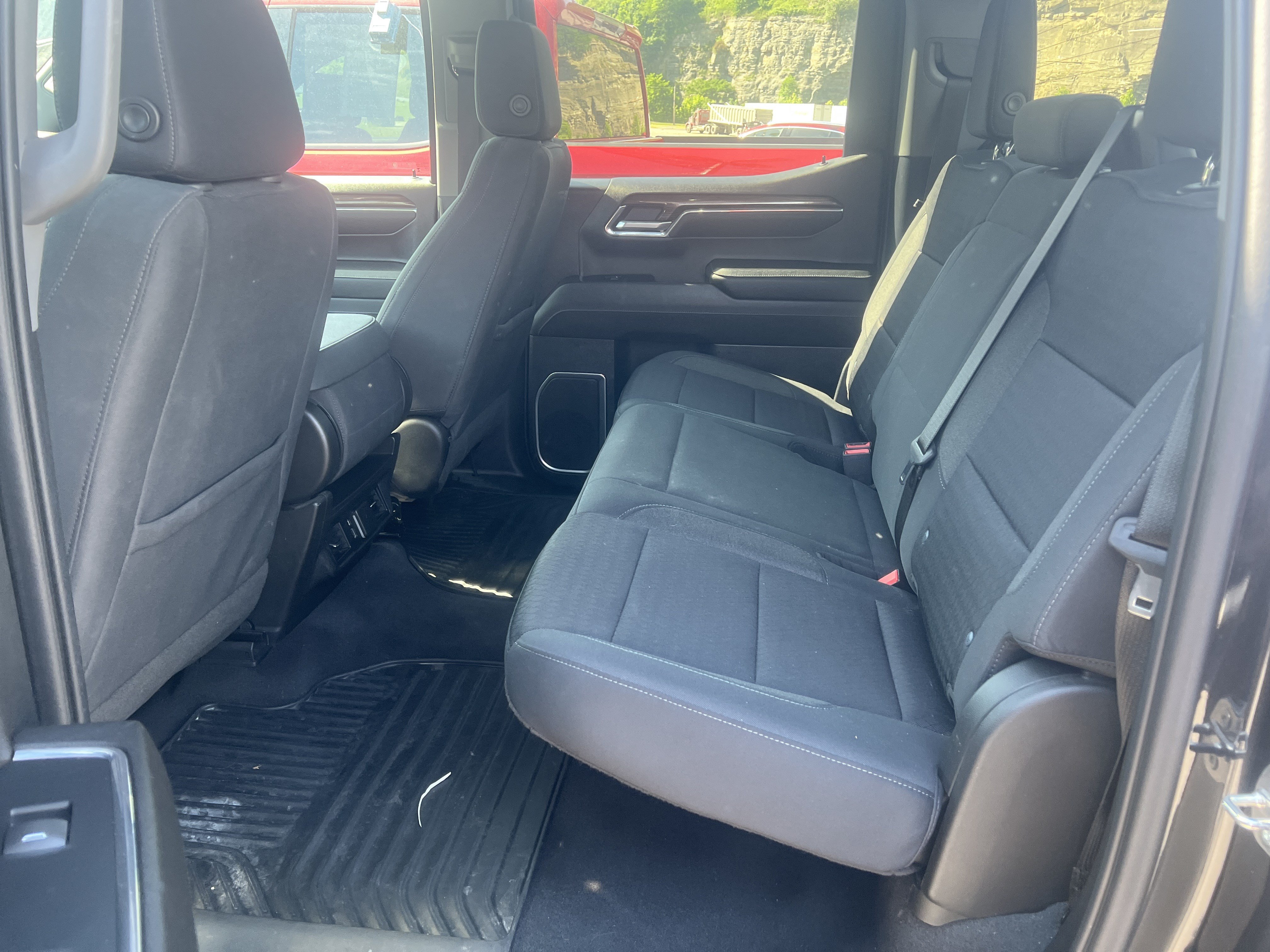 Used 2023 Chevrolet Silverado 1500 LT AWD/4WD image 12