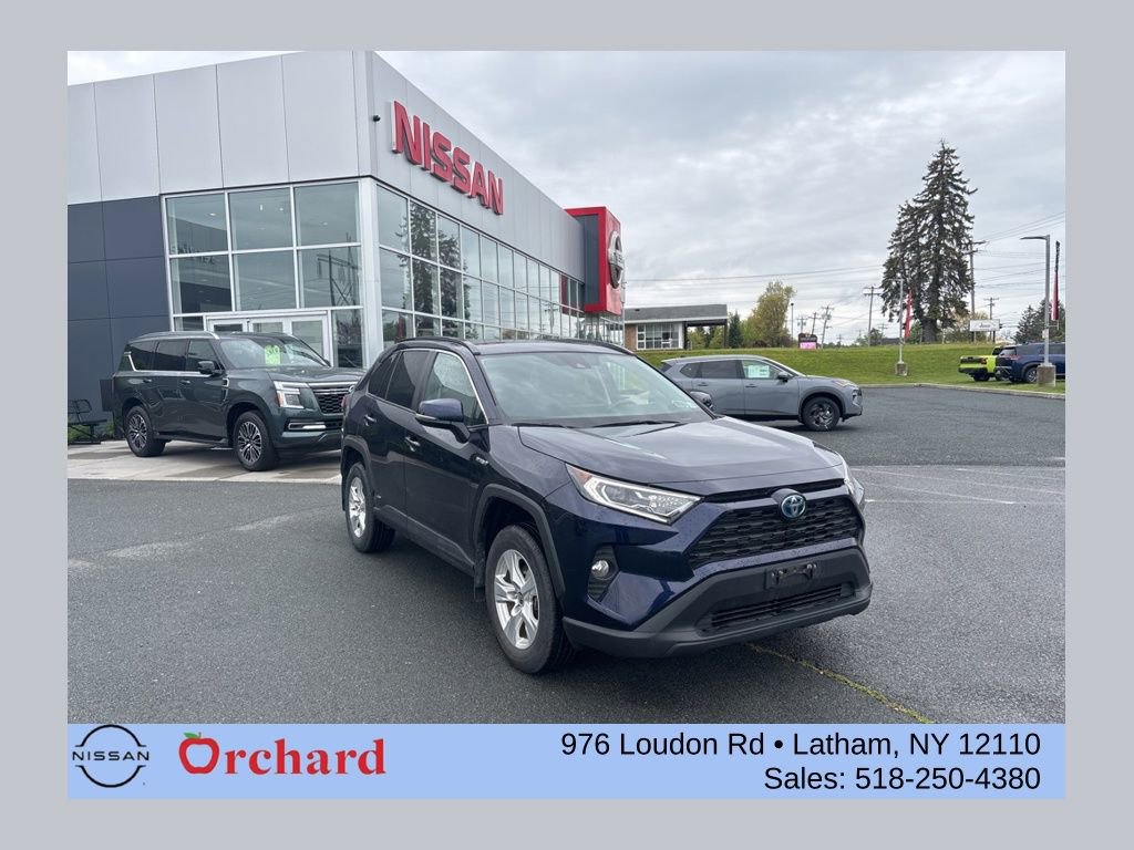 Used 2021 Toyota RAV4 XLE w/ Convenience Package