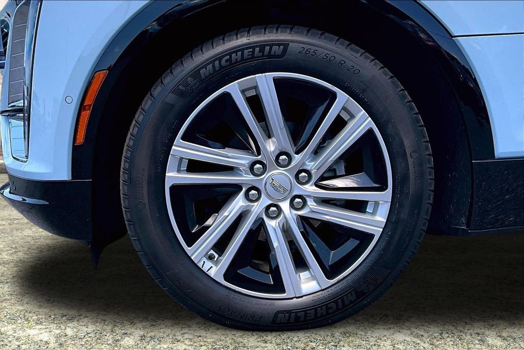 Certified 2024 Cadillac Lyriq Tech w/ Driver Assist Package AWD/4WD image 34