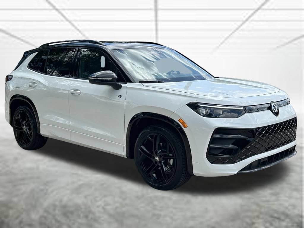 New 2026 Volkswagen Tiguan SE R-Line FWD image 7