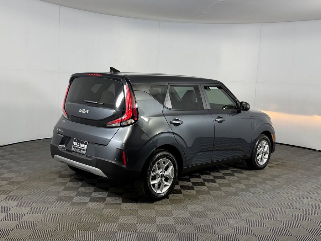 Used 2025 Kia Soul LX image 7