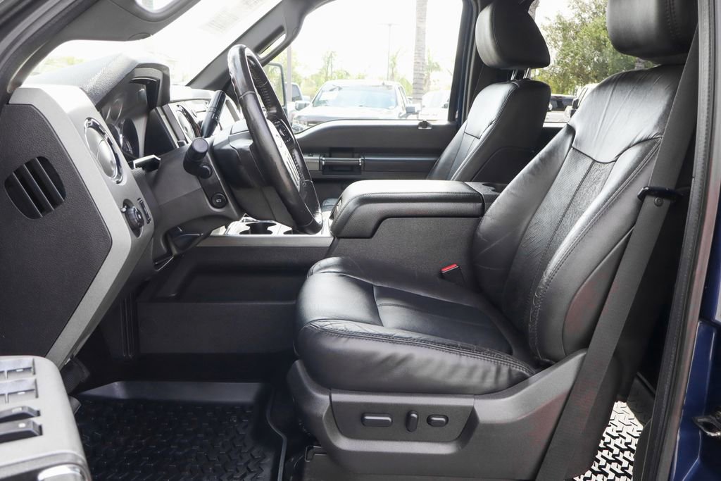 Used 2011 Ford F250 Lariat w/ Lariat Interior Pkg AWD/4WD image 22