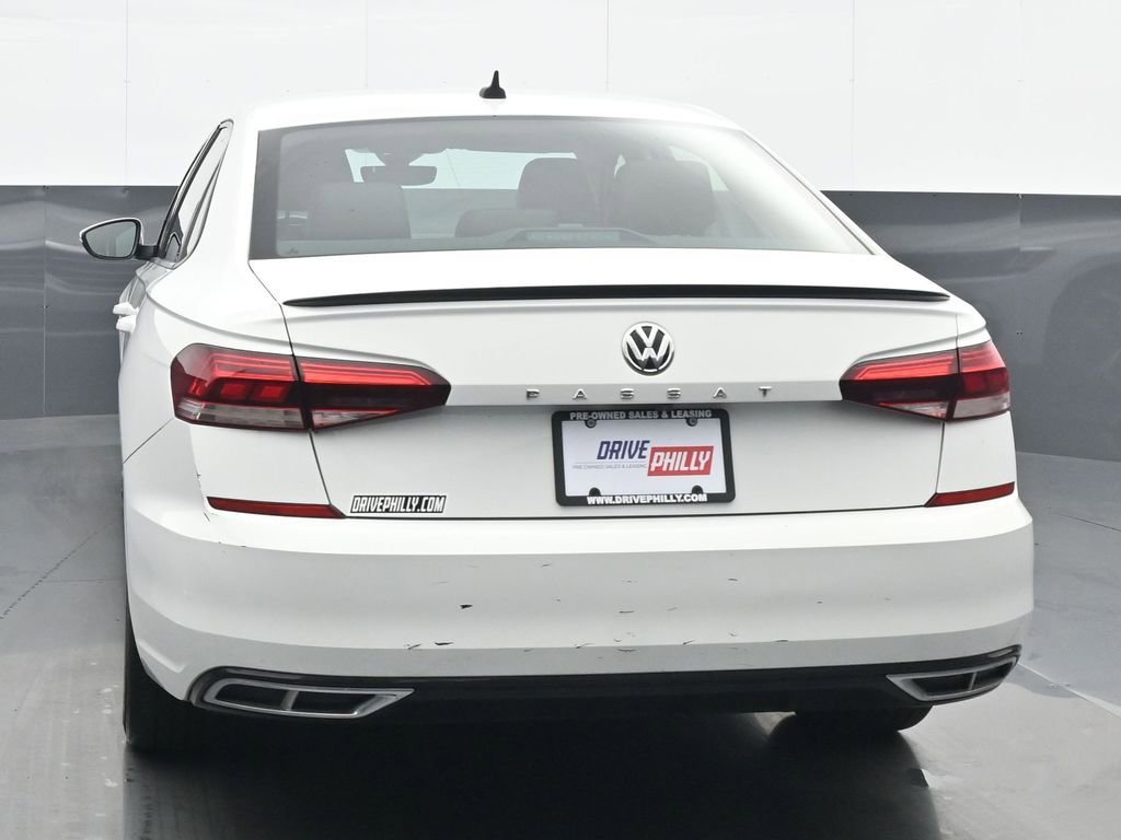Used 2020 Volkswagen Passat 2.0T R-Line image 5