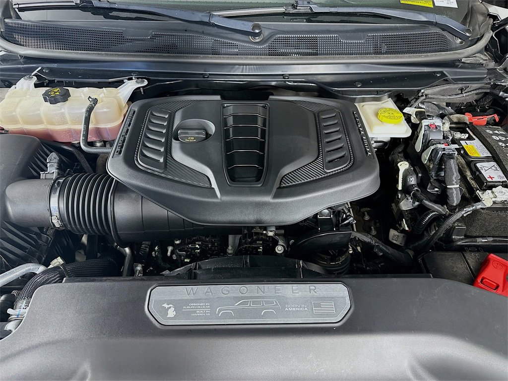 Used 2024 Jeep Wagoneer Series II w/ Flexible Seating Group image 32