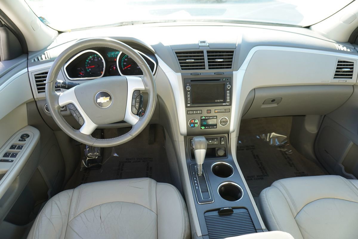Used 2011 Chevrolet Traverse LT w/ Personal Connectivity Package image 20