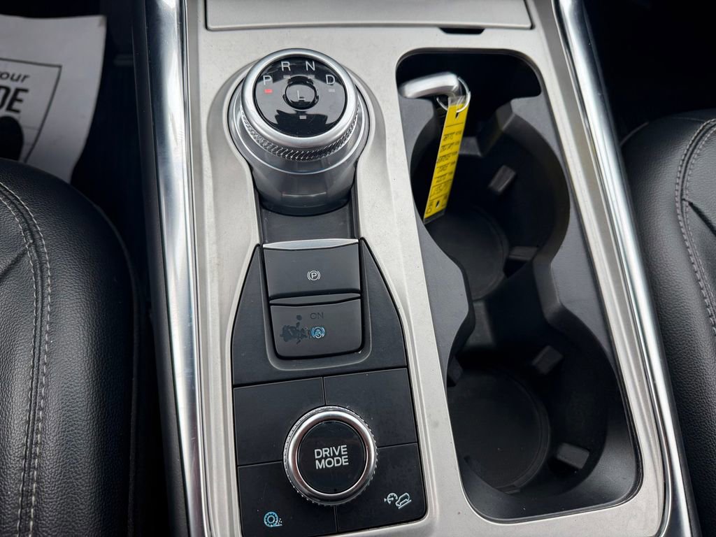 Used 2022 Ford Explorer Limited w/ Equipment Group 301A image 28