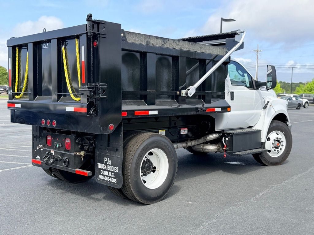 New 2027 Ford F750 2WD Regular Cab Super Duty image 8