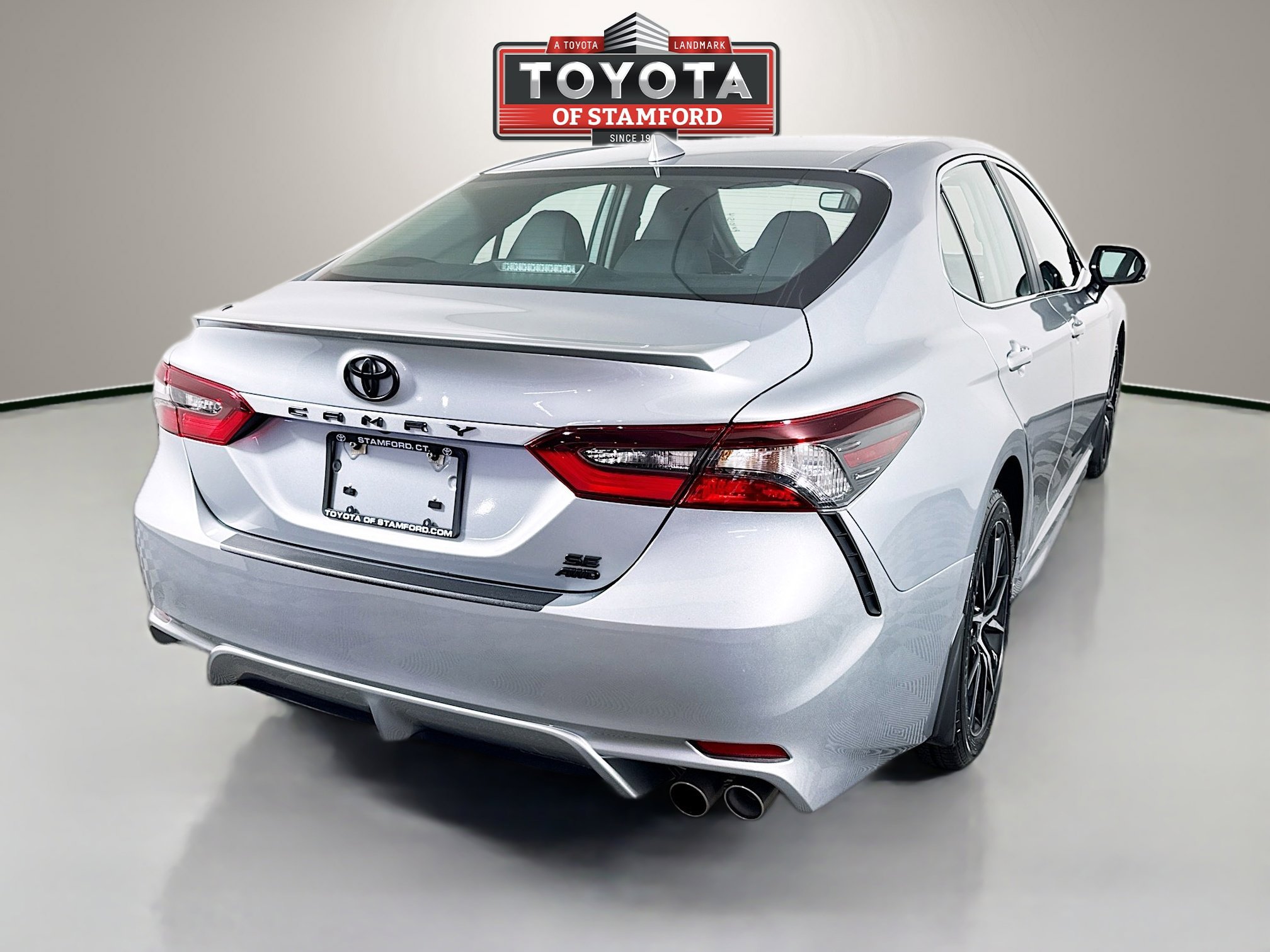 Certified 2023 Toyota Camry SE w/ Cold Weather Package AWD/4WD image 7
