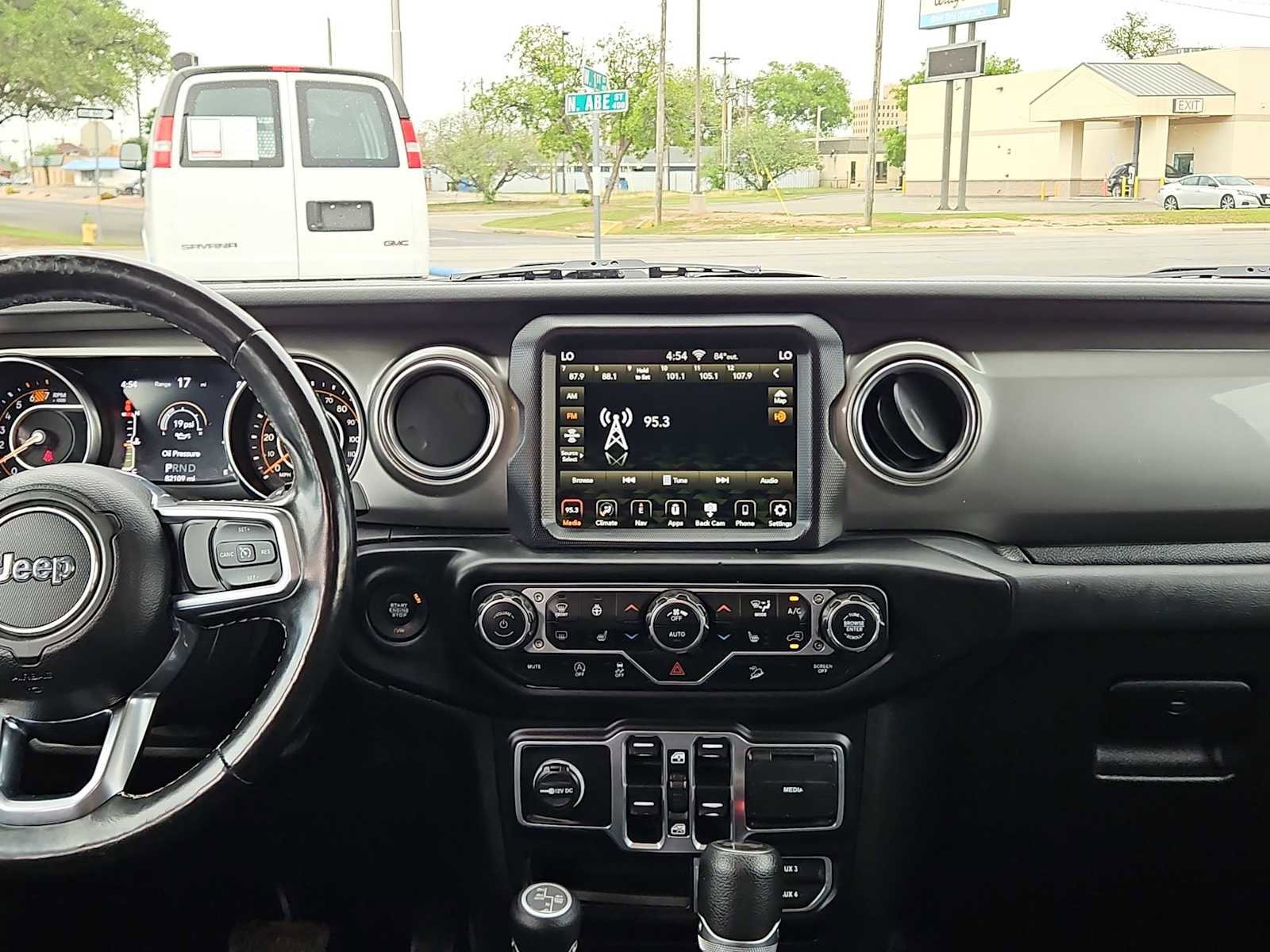 Used 2020 Jeep Wrangler Unlimited Sahara AWD/4WD image 14